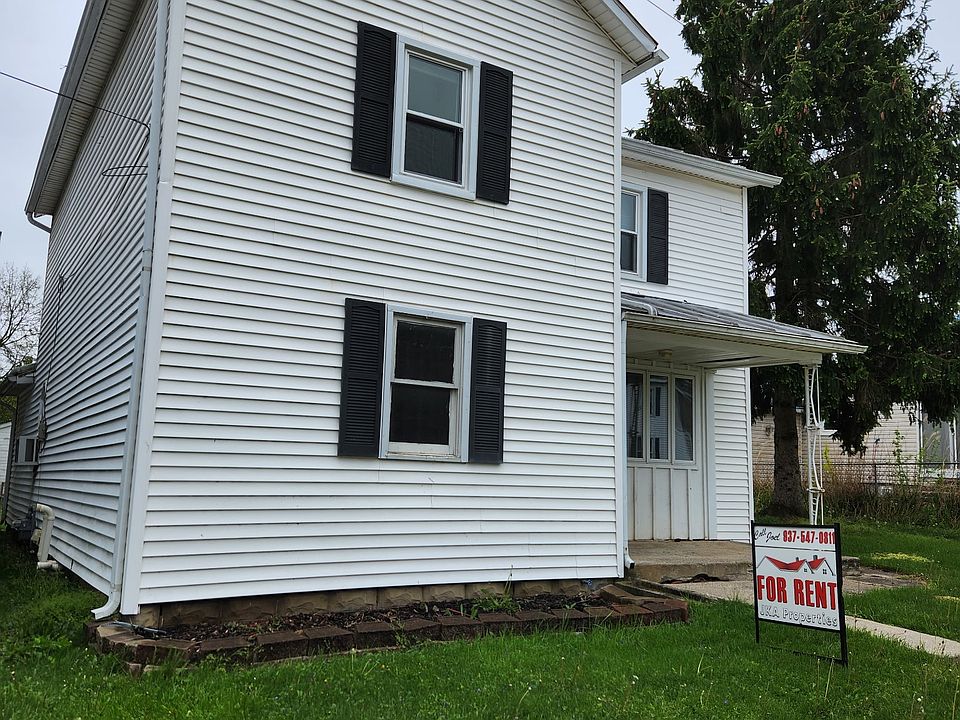 1st image of 531 E 5th St