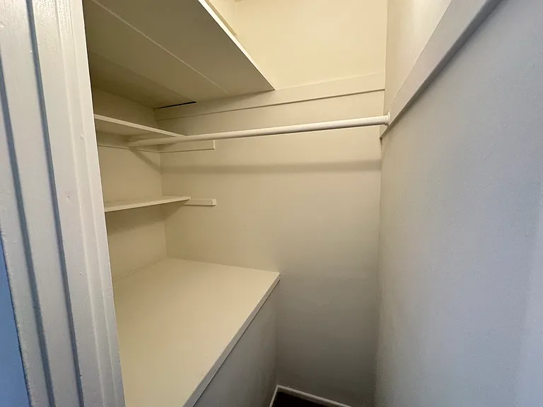 11500 Rochester Ave #11500 — Photo 15