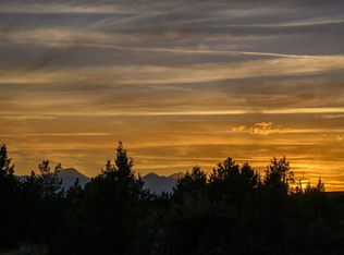 3090 SW 41st St, Redmond, OR 97756