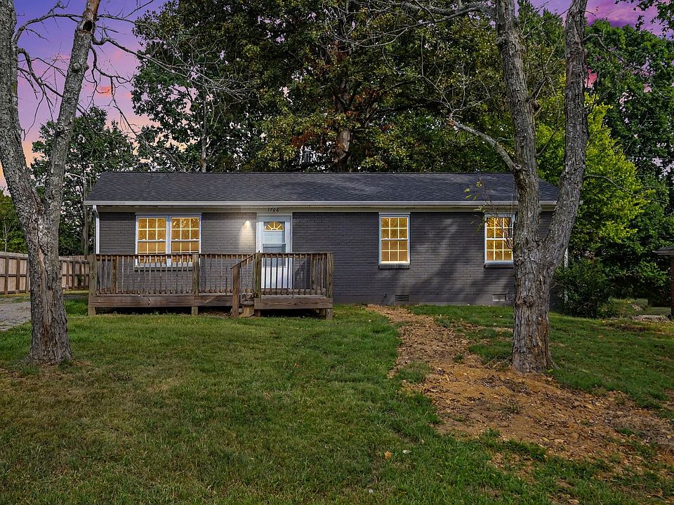 1st image of 1706 Woodside Dr
