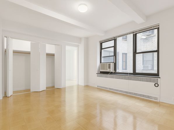108 E 38th St APT 405