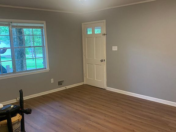 5th image of 402 Poplar St #B