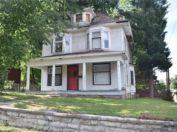 1509 Francis St, Saint Joseph, MO 64501