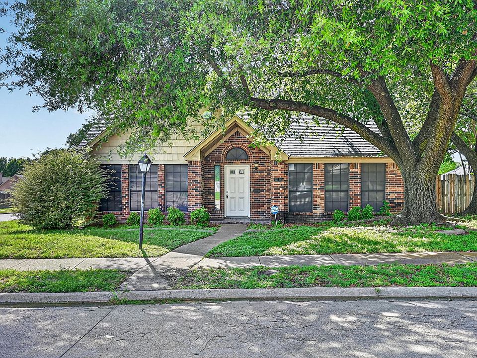 1st image of 819 Tifton Ct