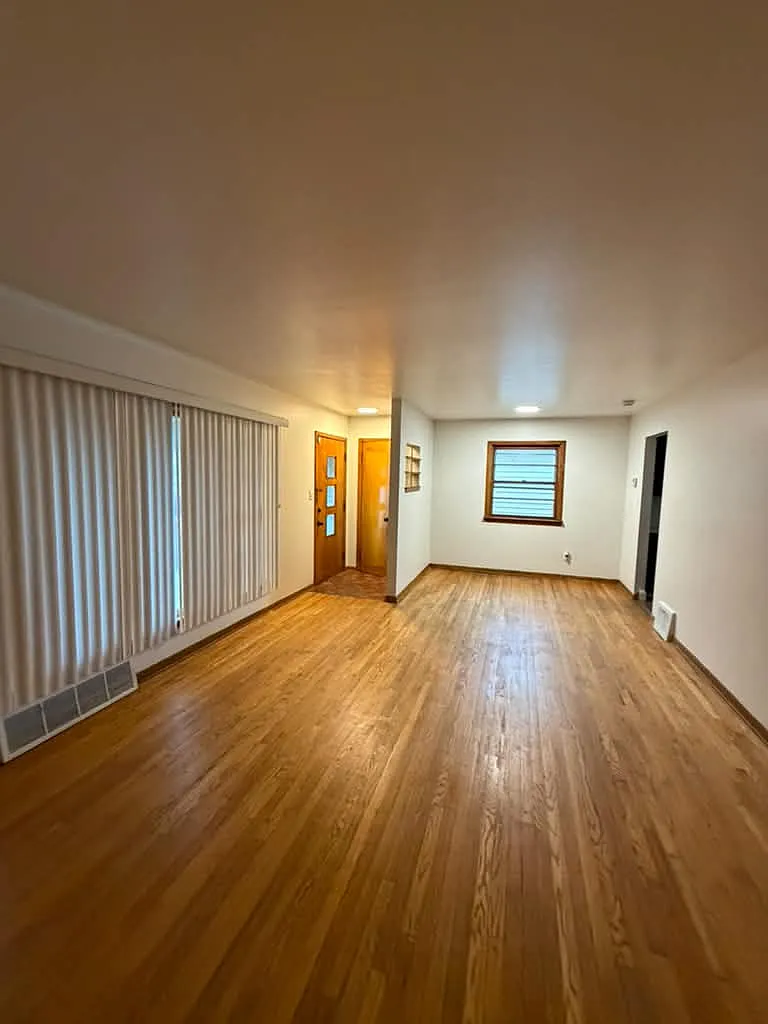 15317 Steinway Boulevard - 1 — Photo 3