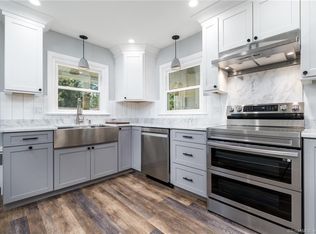 516 Stillwater Rd, Stamford, CT 06902