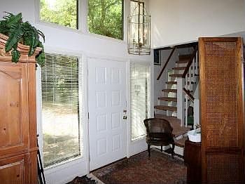 5th image of 511 Poinciana Dr
