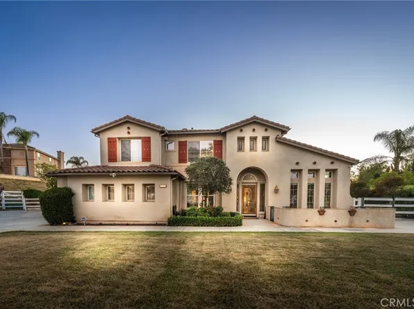 18309 Hollowtree Ln, Riverside, CA 92504