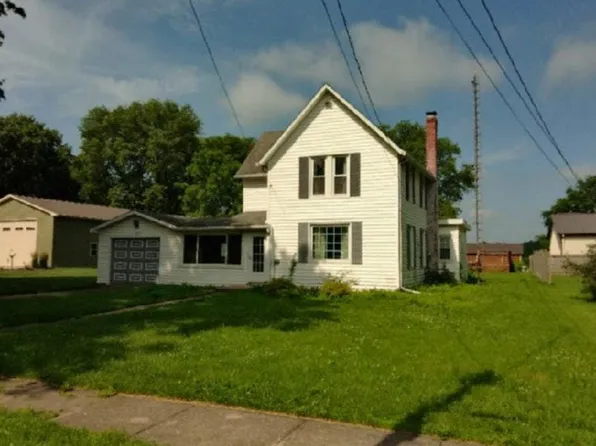 320 N Pearl St, Forrest, IL 61741