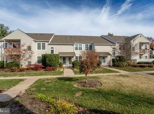 10014 Beacon Hill Dr, Holland, PA 18966