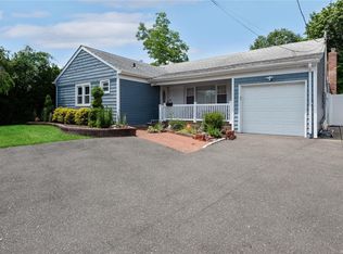 346 Main St, East Rockaway, NY 11518