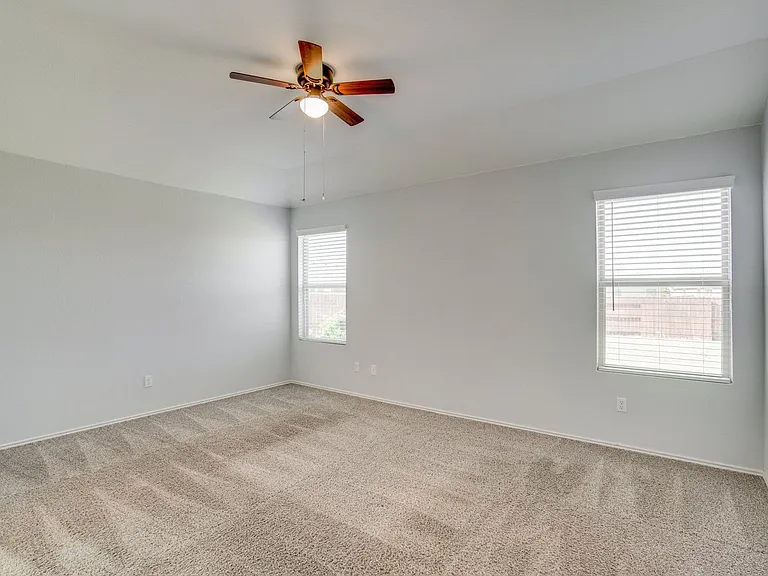 3352 Lauren Nicole Ln — Photo 9