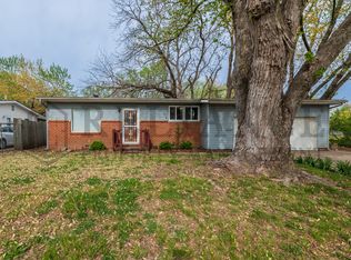 305 S Stewart Dr, Haysville, KS 67060