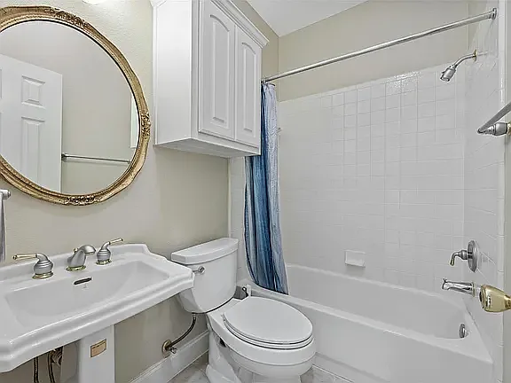 10700 Hastings Ln — Photo 20