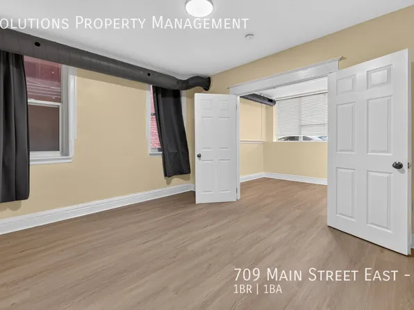 709 Main St E, Hamilton, ON