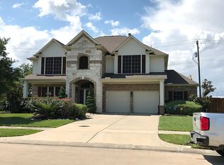 13523 Cottonwood Dr, Mont Belvieu, TX 77523
