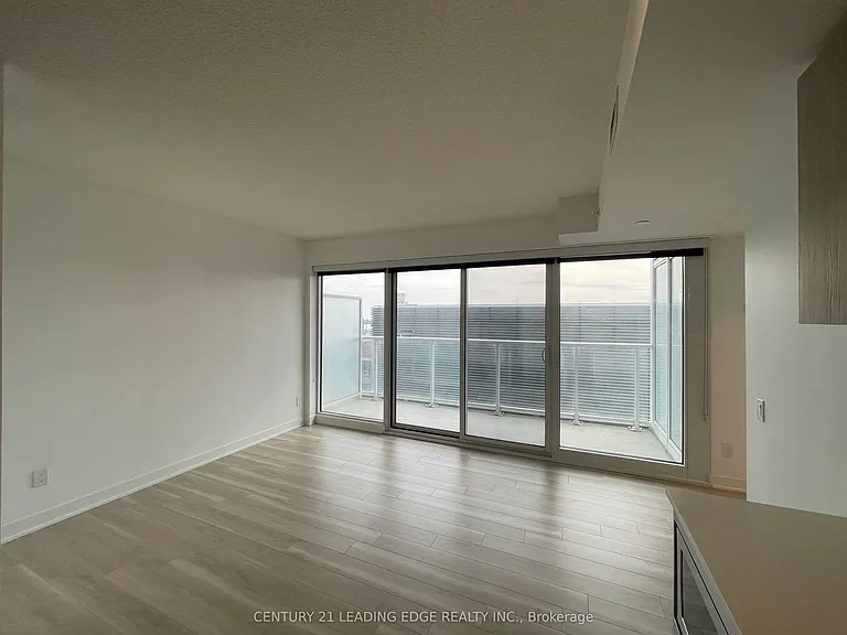 17 Bathurst St #1502 — Photo 3