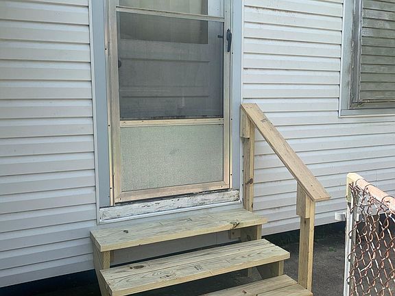 Separate entrance to Master Bedroom