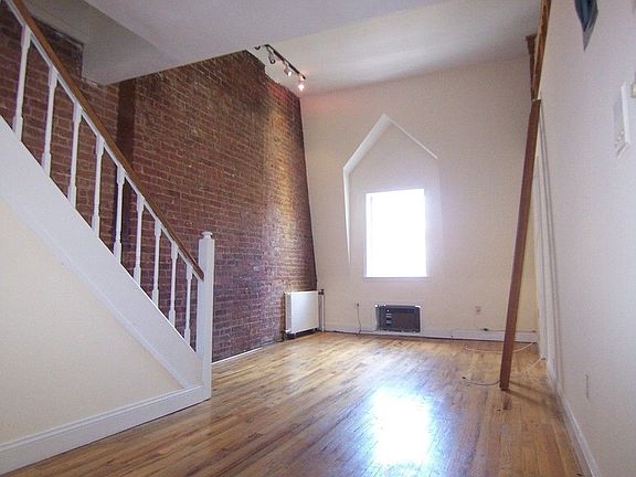 4th image of 126 W 82nd St APT 9