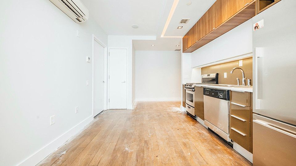 1st image of 146 Meserole St APT 5H