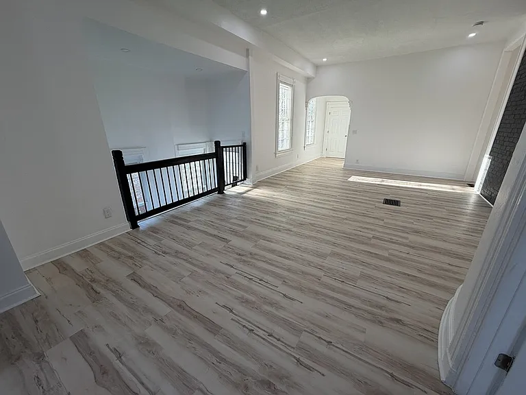 4417 Ashland Ave #B — Photo 5