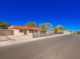 213 Dallas St NE, Albuquerque, NM 87108