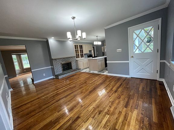 2nd image of 5061 Sharon Hill Dr