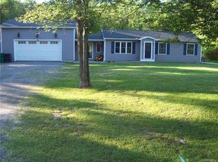 566 Scribner Rd, Corfu, NY 14036