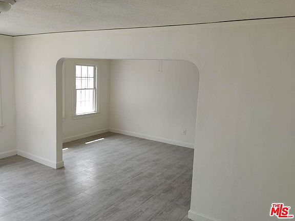 4th image of 6607 Crenshaw Blvd