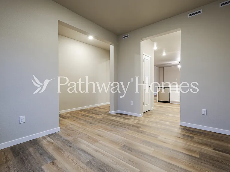 963 Cascade Falls St — Photo 4