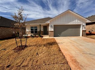 18009 Austin Ct, Edmond, OK 73012