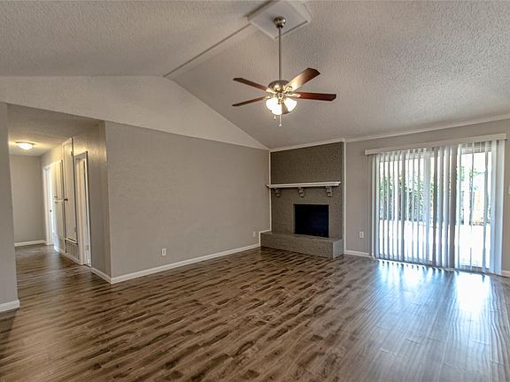 5th image of 1501 Amherst Dr