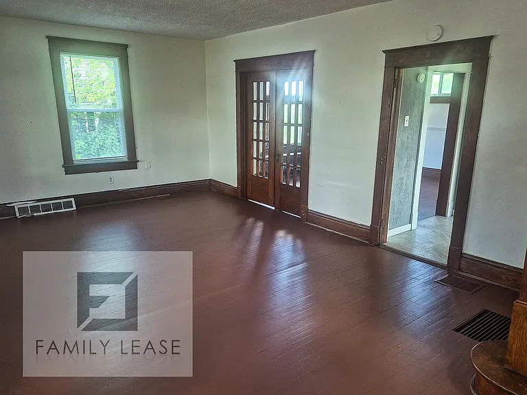1701 Huron Ave — Photo 6