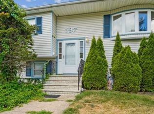 197 Elmwood Dr, Parsippany, NJ 07054
