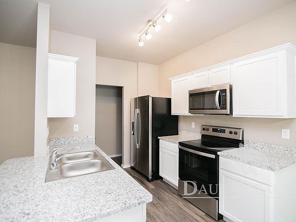 5th image of 1231 Mission Creek Dr