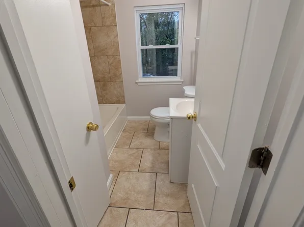 1101 Steelton Ave, Baltimore, MD 21224