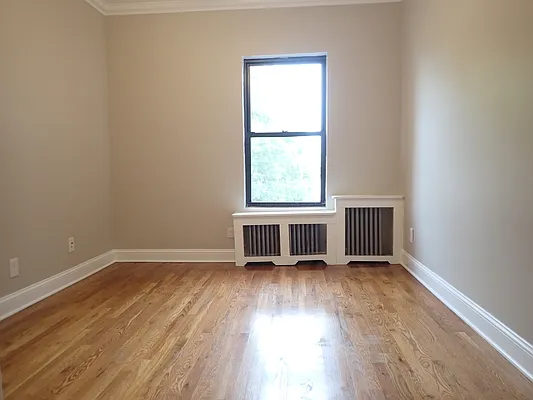 Rented by Hakeem Shahid, LREB | media 22