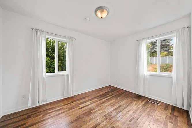8808 N Peninsular Ave — Photo 12