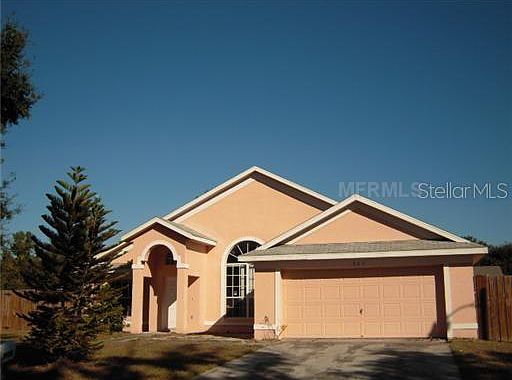 1st image of 905 English Oaks Ct