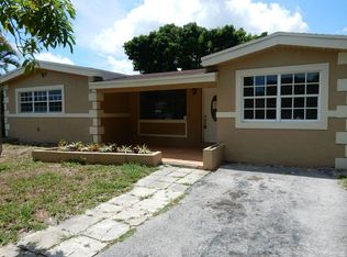 2806 Bahama Dr, Miramar, FL 33023