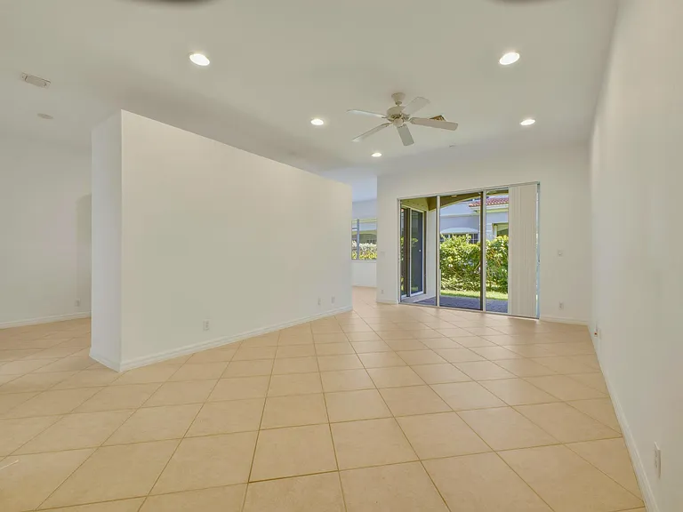 119 Lancaster Rd — Photo 8