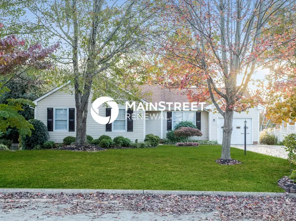 5701 Chinaberry Pl, Greensboro, NC 27405