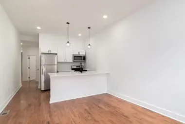 3033 W Diamond St #1 — Photo 2