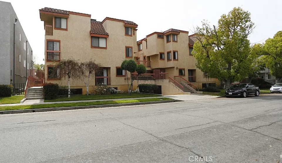 410 Milford St #102