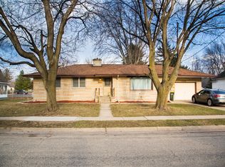 518 Center St, Hartford, WI 53027