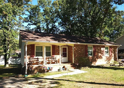303 Azalia Dr Photo 1