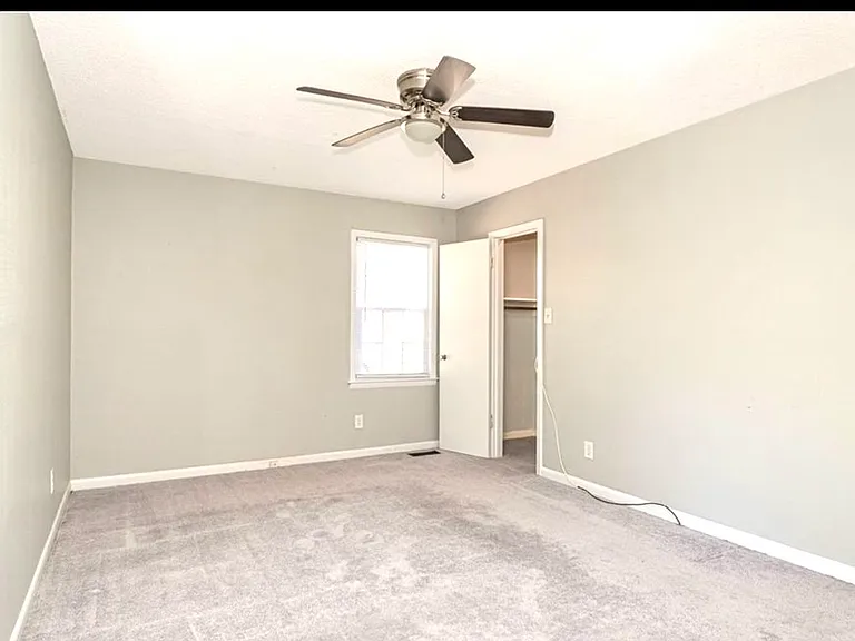 758 Amber Dr — Photo 16