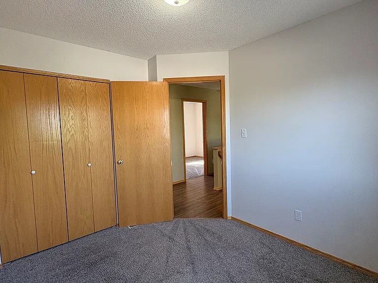 164 Strongberg Dr — Photo 9