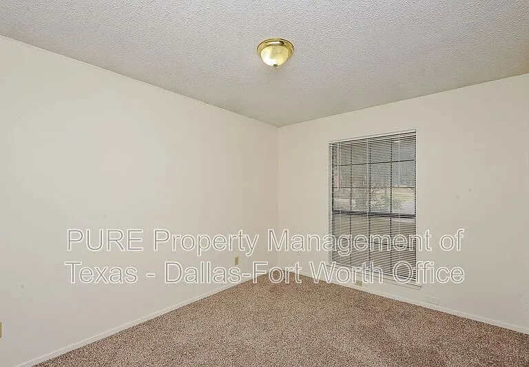 7525 Windhaven Rd — Photo 9