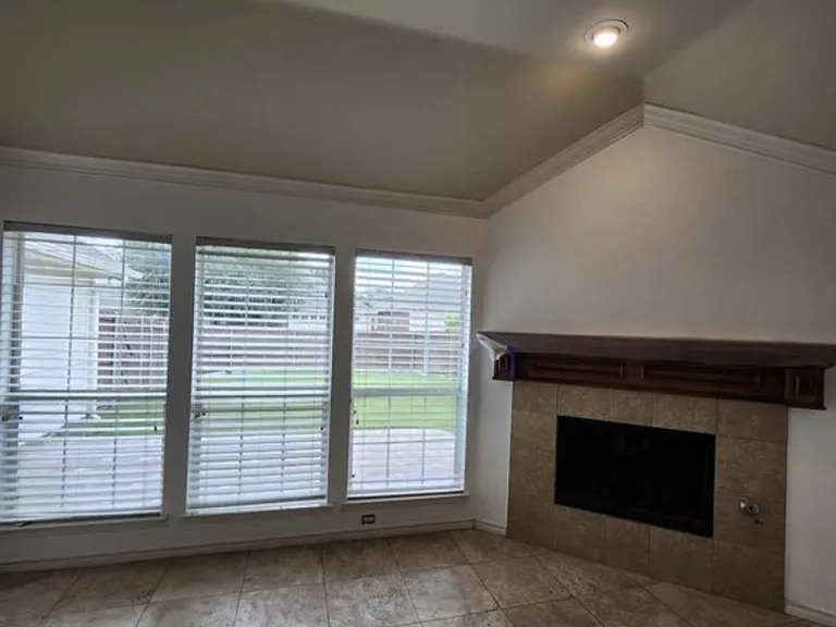 7812 Pleasant Hill Rd — Photo 10